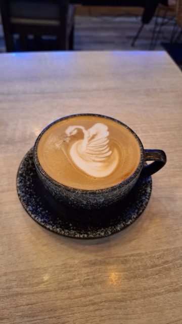 Swan latte art